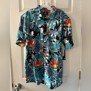 NWT Volcom Leaf Pit Floral Short Sleeve Size Large